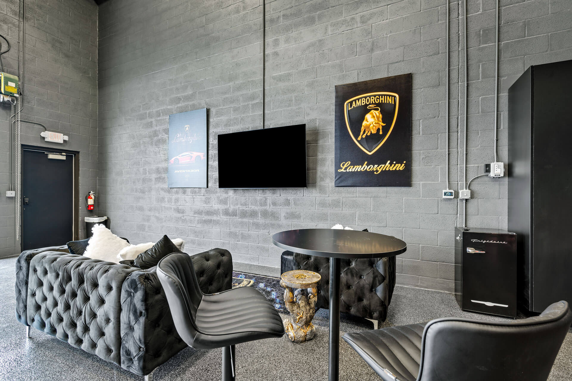 Luxury car storage Fort Lauderdale